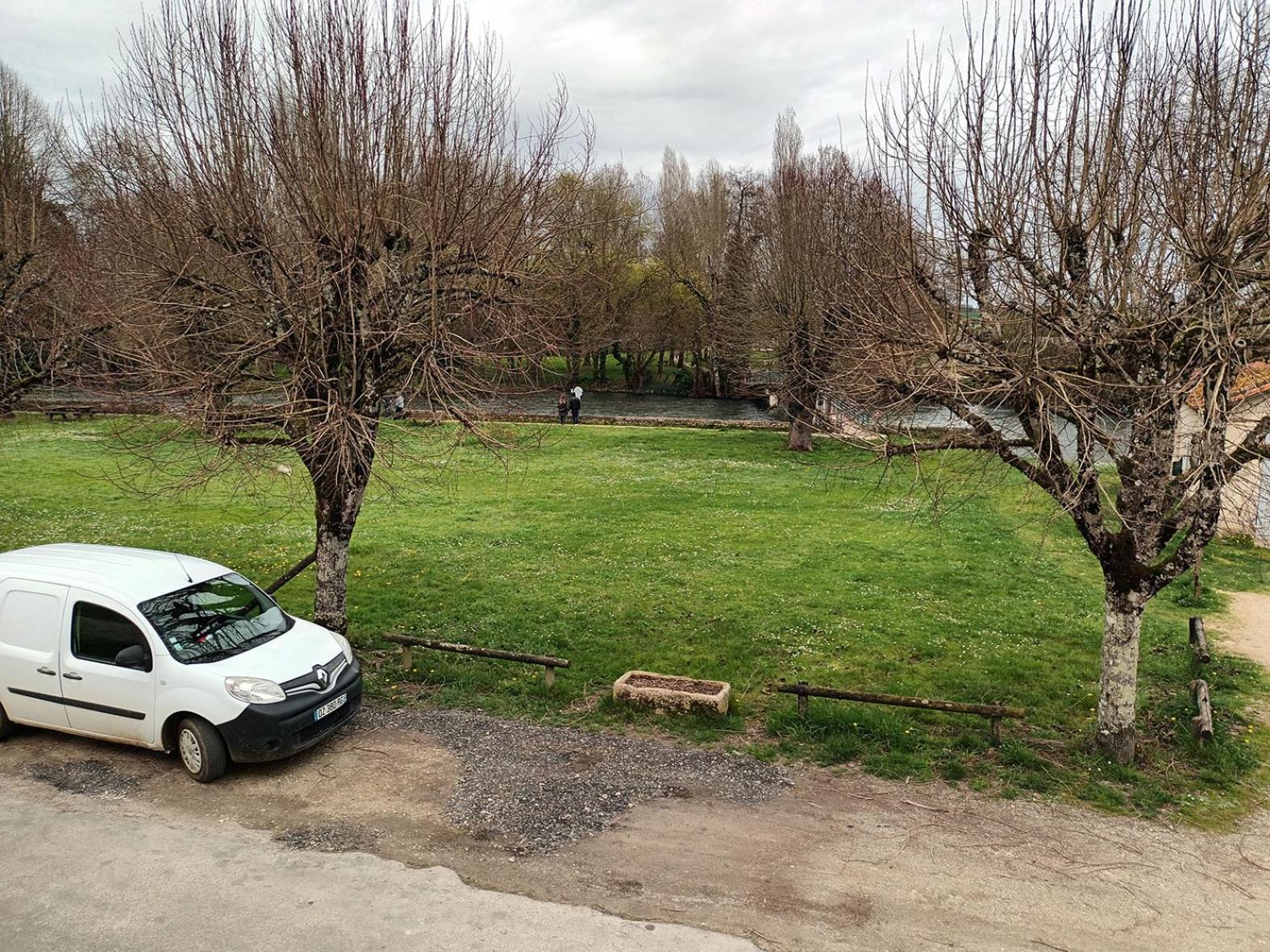 Au Bord De La Riviere Apartment Verteuil-sur-Charente Exterior foto